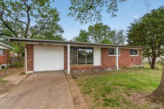 10412 Hallwood Drive, St Louis, MO 63136