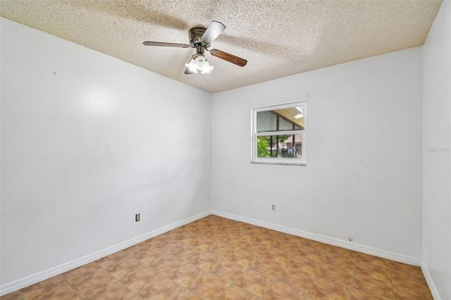 13635 BERKSHIRE COURT, Grand Island, FL 32735