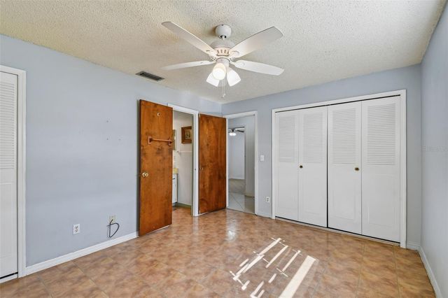 13635 BERKSHIRE COURT, Grand Island, FL 32735