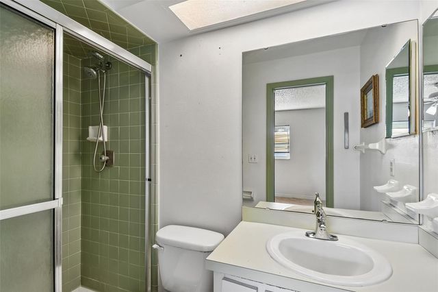 13635 BERKSHIRE COURT, Grand Island, FL 32735