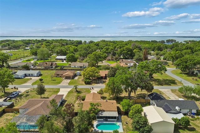 13635 BERKSHIRE COURT, Grand Island, FL 32735