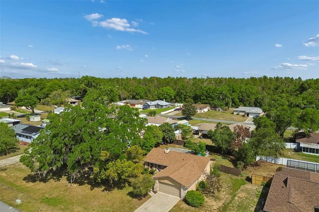 13635 BERKSHIRE COURT, Grand Island, FL 32735