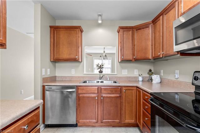 3848 Hickswood Creek Drive, High Point, NC 27265
