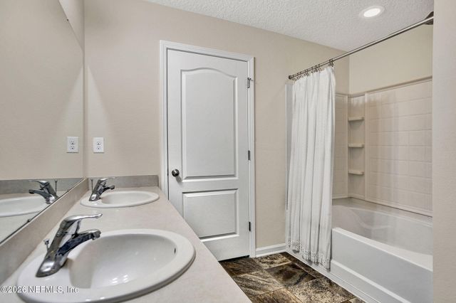 45131 AMHURST OAKS Drive, Callahan, FL 32011