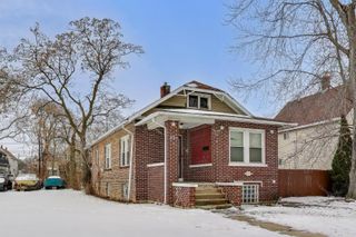 22 E 19th Place, Chicago Heights, IL 60411