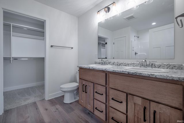 5599 Broad Fields Cove, Fort Wayne, IN 46818