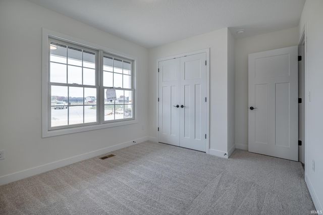 5599 Broad Fields Cove, Fort Wayne, IN 46818