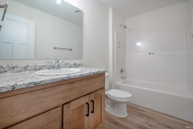 5599 Broad Fields Cove, Fort Wayne, IN 46818