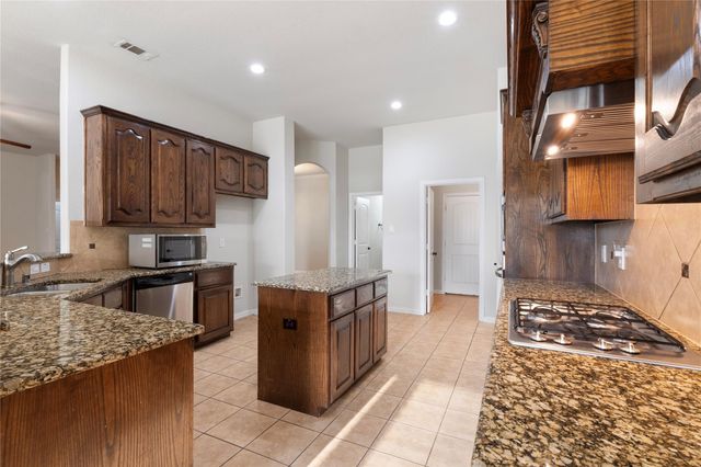 4013 Dalton Drive, Rowlett, TX 75089