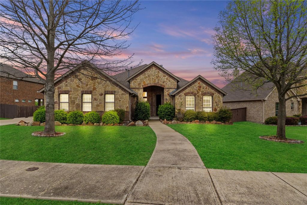 4013 Dalton Drive, Rowlett, TX 75089