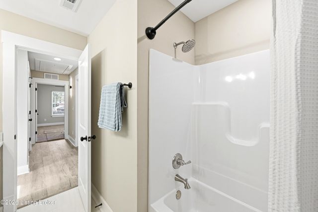 1216 Larue Ave, Louisville, KY 40213