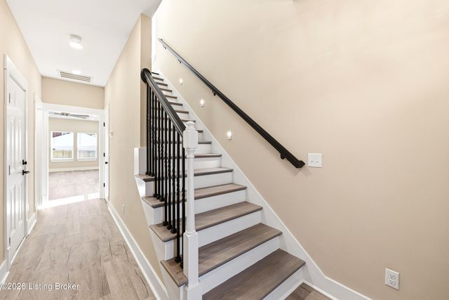 1216 Larue Ave, Louisville, KY 40213