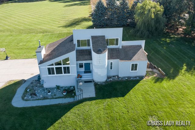 7330 Kalamazoo Avenue SE, Caledonia, MI 49316