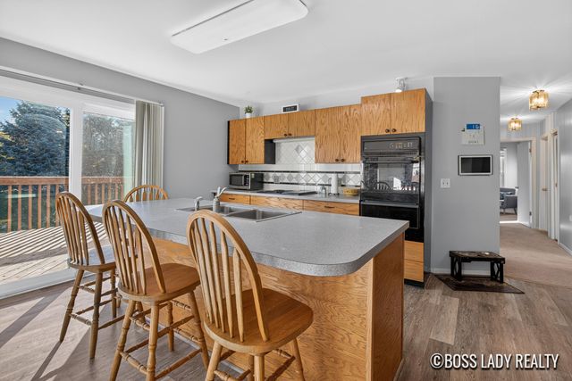7330 Kalamazoo Avenue SE, Caledonia, MI 49316