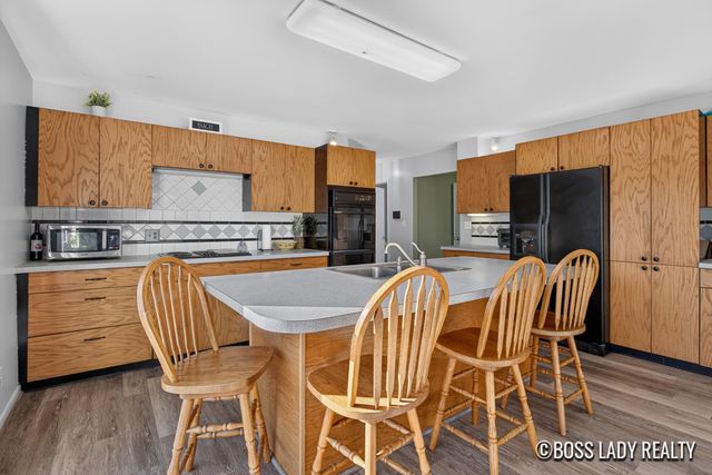 7330 Kalamazoo Avenue SE, Caledonia, MI 49316