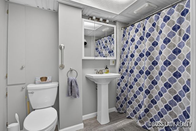 7330 Kalamazoo Avenue SE, Caledonia, MI 49316