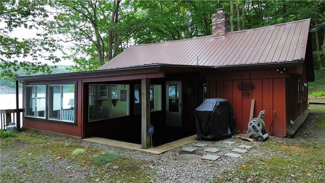 18 Fire Lane 4, Niles, NY 13080