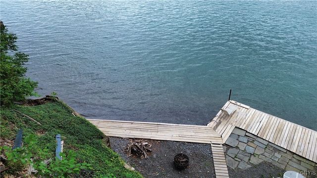 18 Fire Lane 4, Niles, NY 13080