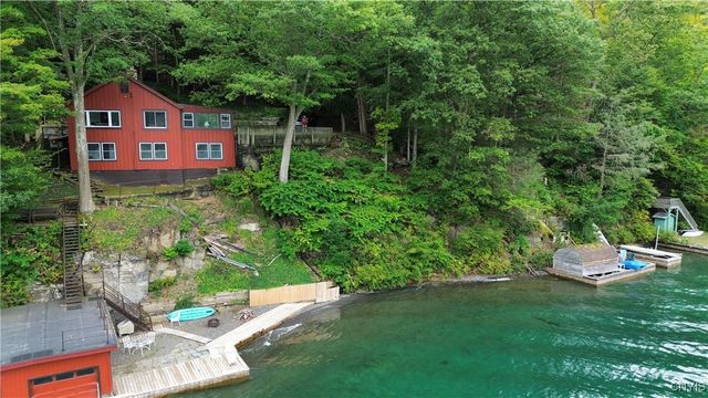 18 Fire Lane 4, Niles, NY 13080