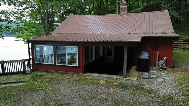 18 Fire Lane 4, Niles, NY 13080