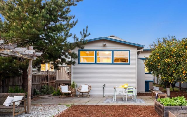 865 54Th St, Oakland, CA 94608