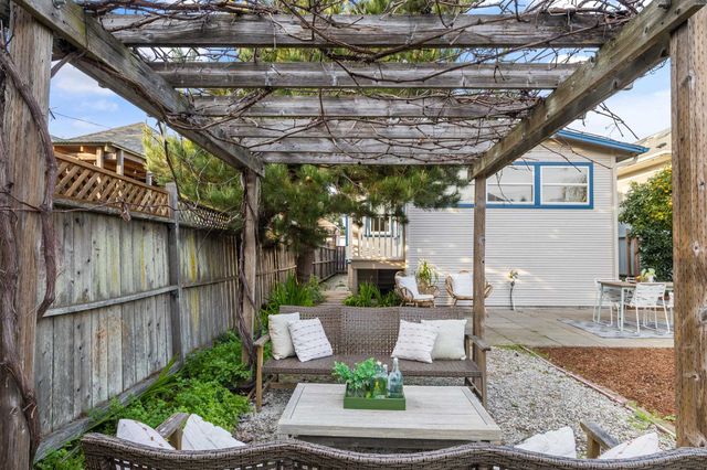 865 54Th St, Oakland, CA 94608