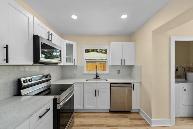 10707 N ROME AVENUE, Tampa, FL 33612