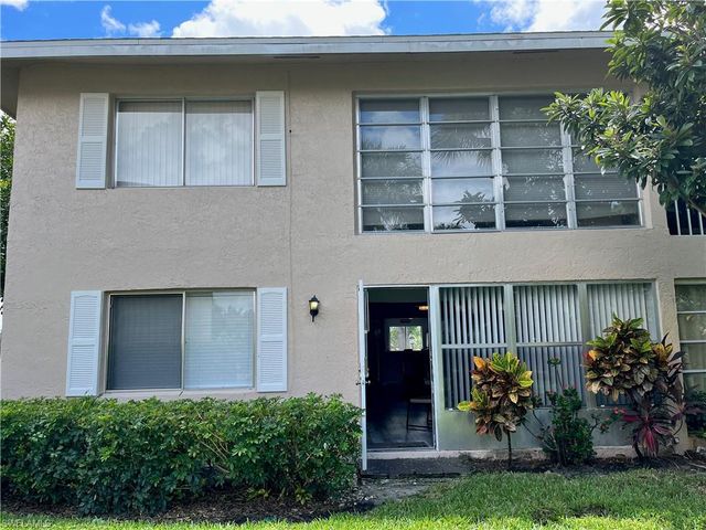 190 Palm DR 1, Naples, FL 34112