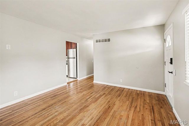 1725 Yaqui Drive, Florissant, MO 63031