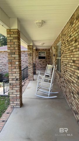 185 Magnolia Loop, Flomaton, AL 36441