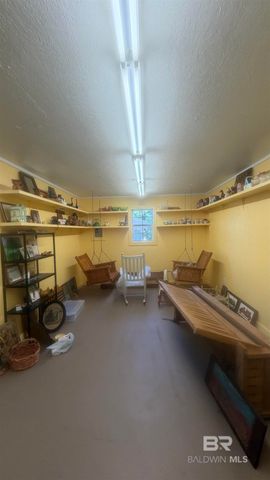 185 Magnolia Loop, Flomaton, AL 36441