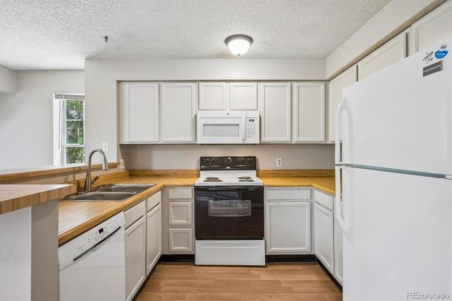 13843 E Lehigh Avenue B, Aurora, CO 80014