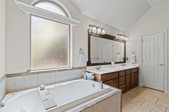 1912 Lazy Court, Granbury, TX 76048