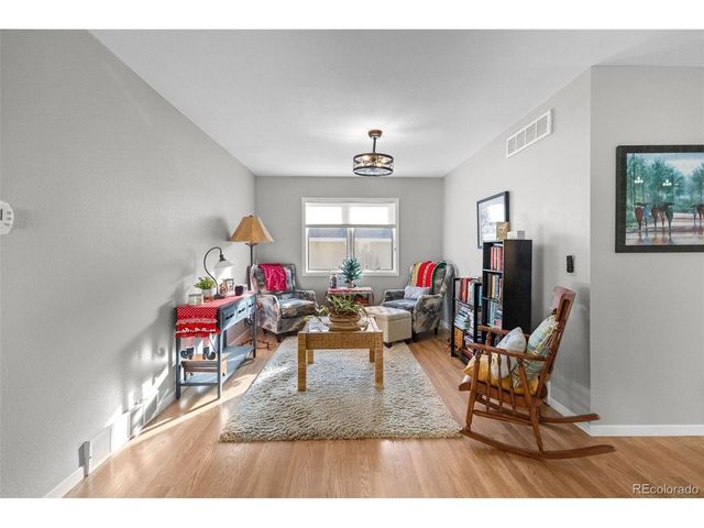 49 Curtis Ct, Broomfield, CO 80020