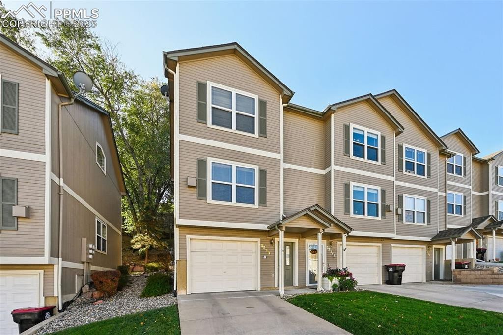 3223 Hearthridge Circle 1005, Colorado Springs, CO 80918