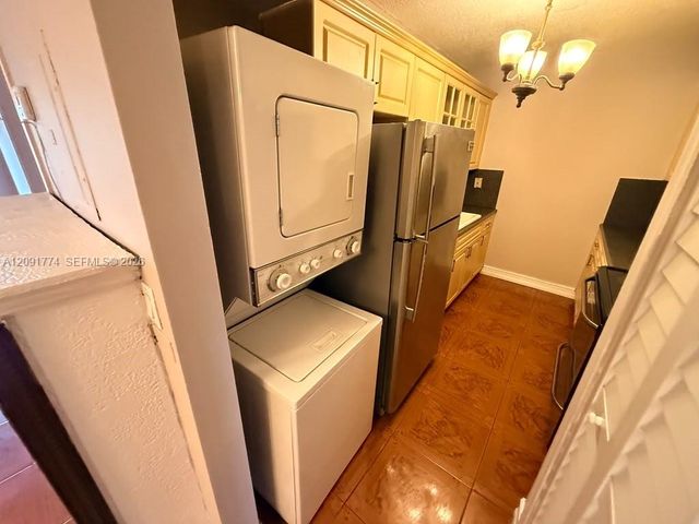 6091 W 22nd Court 407, Hialeah, FL 33016