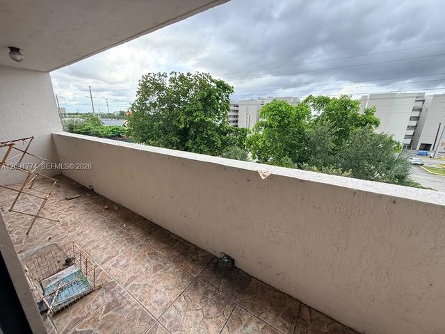 6091 W 22nd Court 407, Hialeah, FL 33016