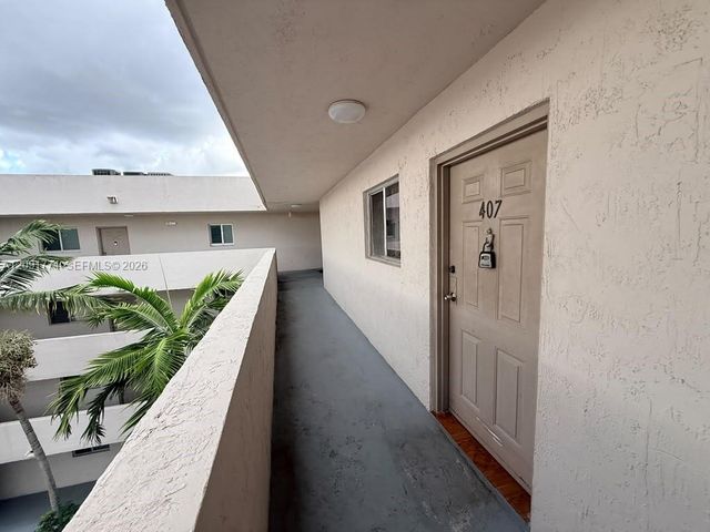 6091 W 22nd Court 407, Hialeah, FL 33016