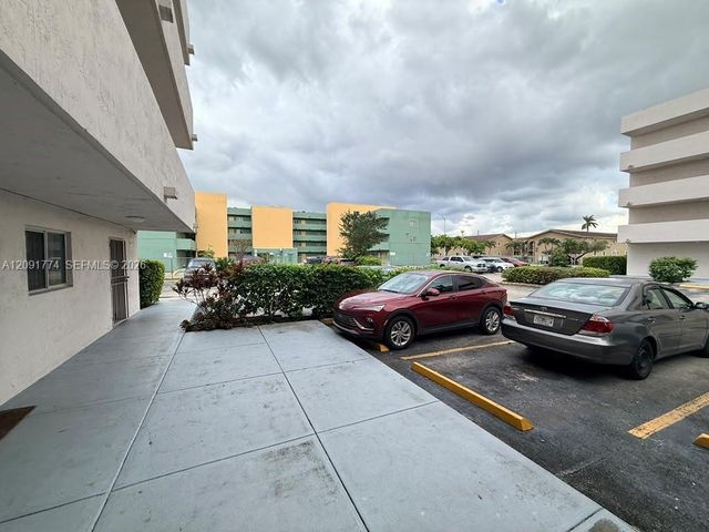 6091 W 22nd Court 407, Hialeah, FL 33016