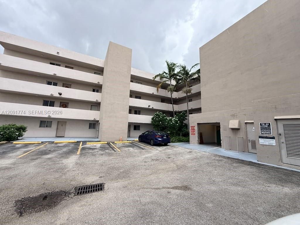 6091 W 22nd Court 407, Hialeah, FL 33016