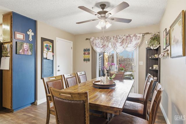 4012 Maris Court, Bakersfield, CA 93313