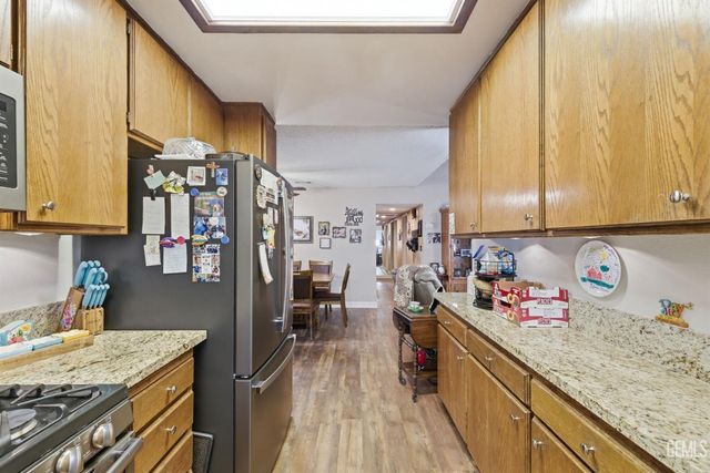 4012 Maris Court, Bakersfield, CA 93313