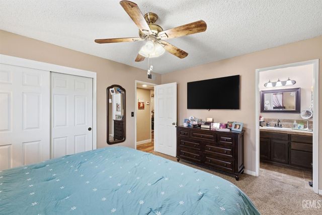 4012 Maris Court, Bakersfield, CA 93313