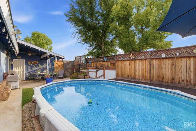 4012 Maris Court, Bakersfield, CA 93313
