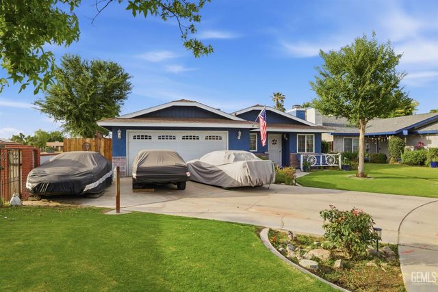 4012 Maris Court, Bakersfield, CA 93313