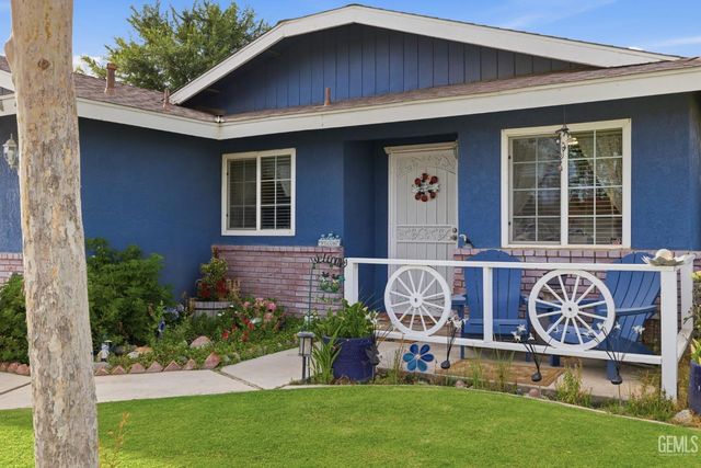 4012 Maris Court, Bakersfield, CA 93313