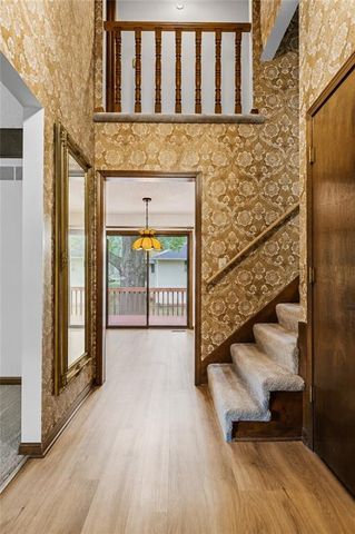 1100 SW Mic O Say Drive, Blue Springs, MO 64015