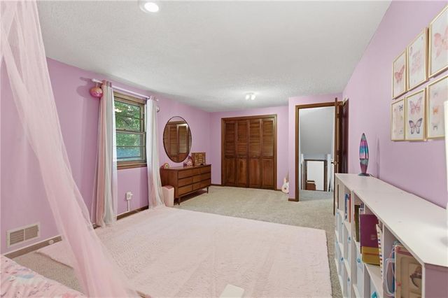 1100 SW Mic O Say Drive, Blue Springs, MO 64015