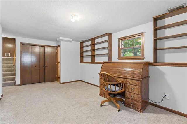 1100 SW Mic O Say Drive, Blue Springs, MO 64015