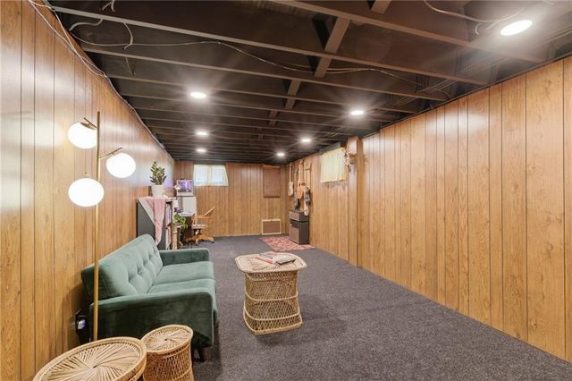 1100 SW Mic O Say Drive, Blue Springs, MO 64015